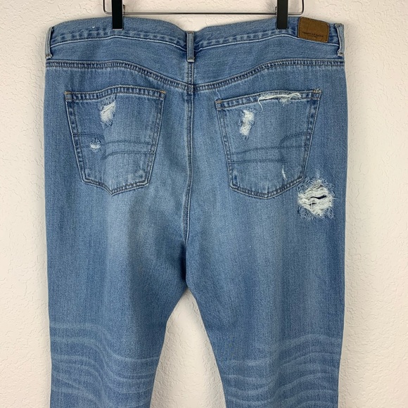 American Eagle Hi Rise Girlfriend Distressed Jeans - Picture 7 of 9
